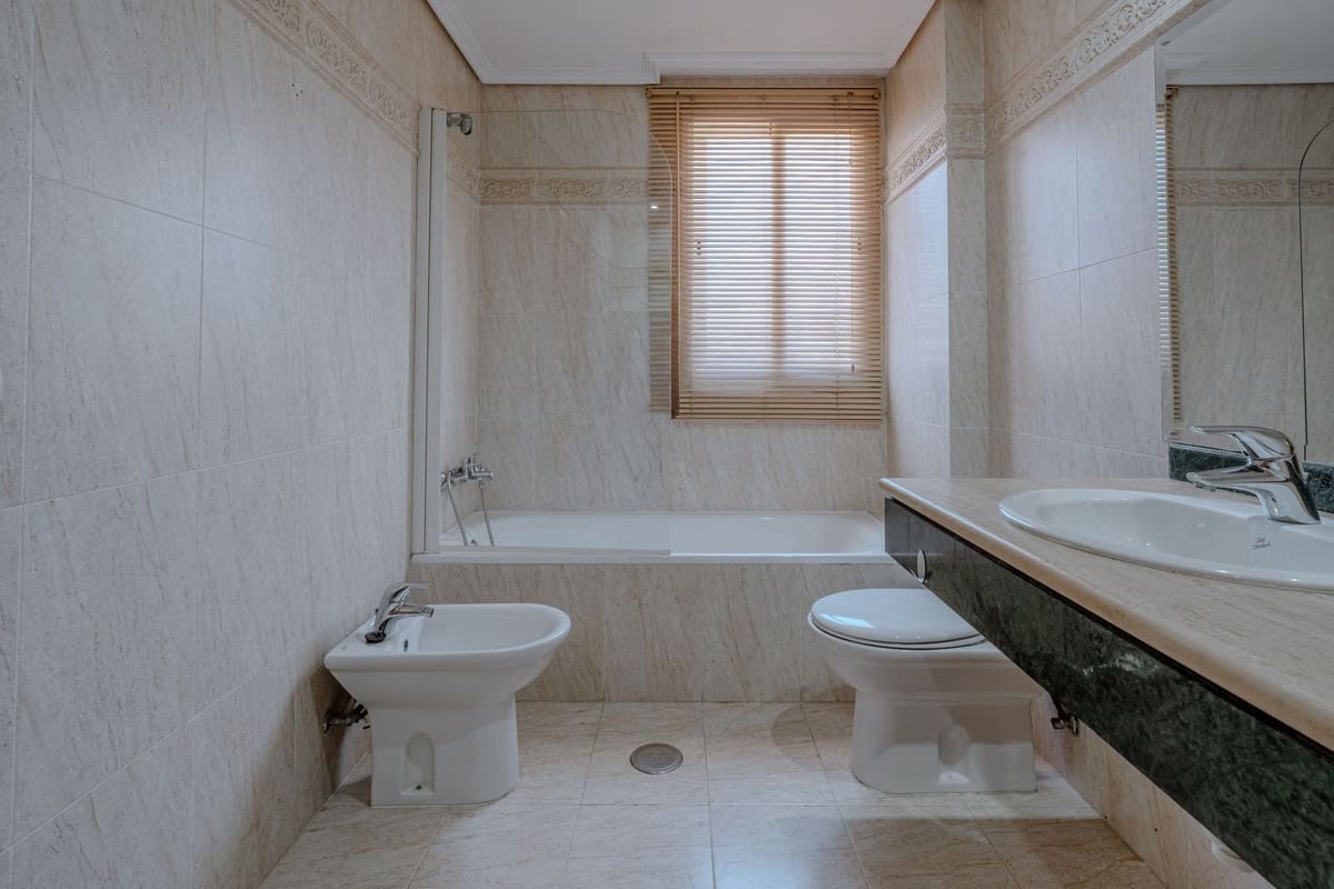 3 bedroom Semi-detached Villa for sale in New Golden Mile with pool garage - € 550,000 (Ref: 9823413)
