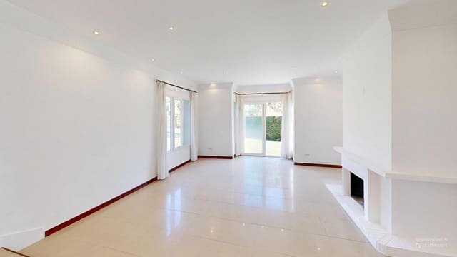 6 Zimmer Villa zu verkaufen in Sotogrande Costa, San Roque mit Pool - 1.550.000 € (Ref: 9823414)