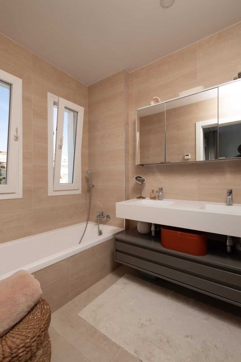 4 slaapkamer Halfvrijstaande villa te koop in Calahonda met zwembad garage - € 775.000 (Ref: 9823417)