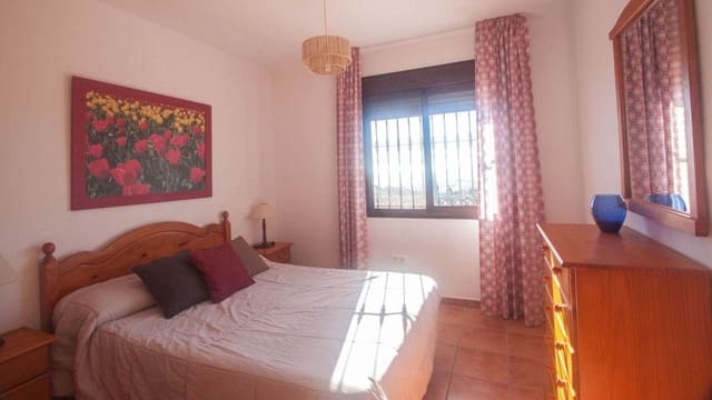 6 slaapkamer Villa te koop in Centro, Estepona met zwembad garage - € 995.000 (Ref: 9823418)