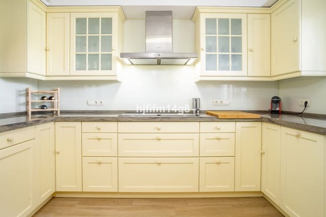 3 slaapkamer Huis te koop in La Dama de Noche - La Alzambra, Marbella met zwembad - € 995.000 (Ref: 9823422)