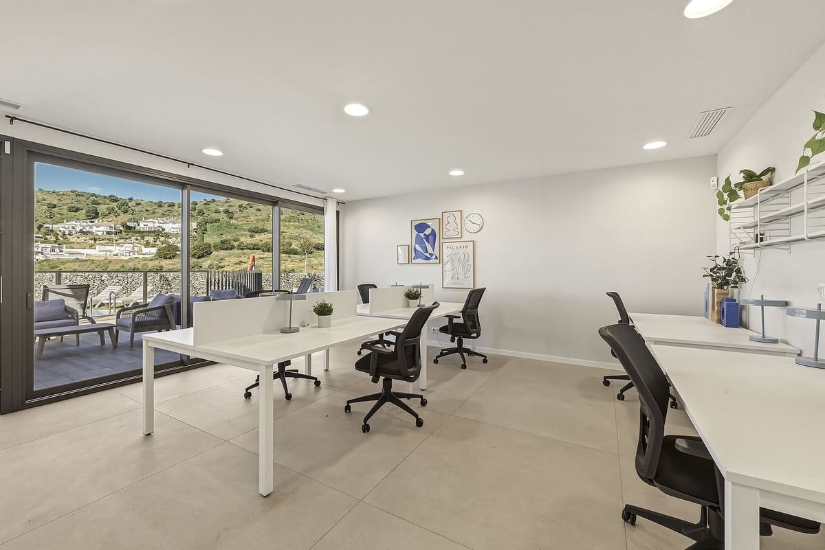 3 soveværelse Semi-Rækkehus til salg i Mijas Costa med swimmingpool - € 649.000 (Ref: 9823426)