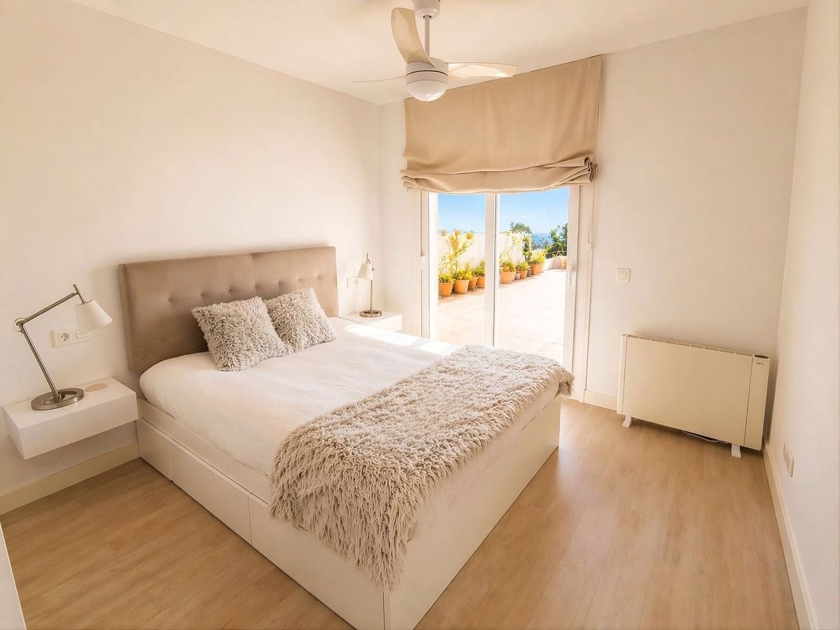 3 chambre Villa/Maison à vendre à Manilva avec piscine garage - 650 000 € (Ref: 9823427)