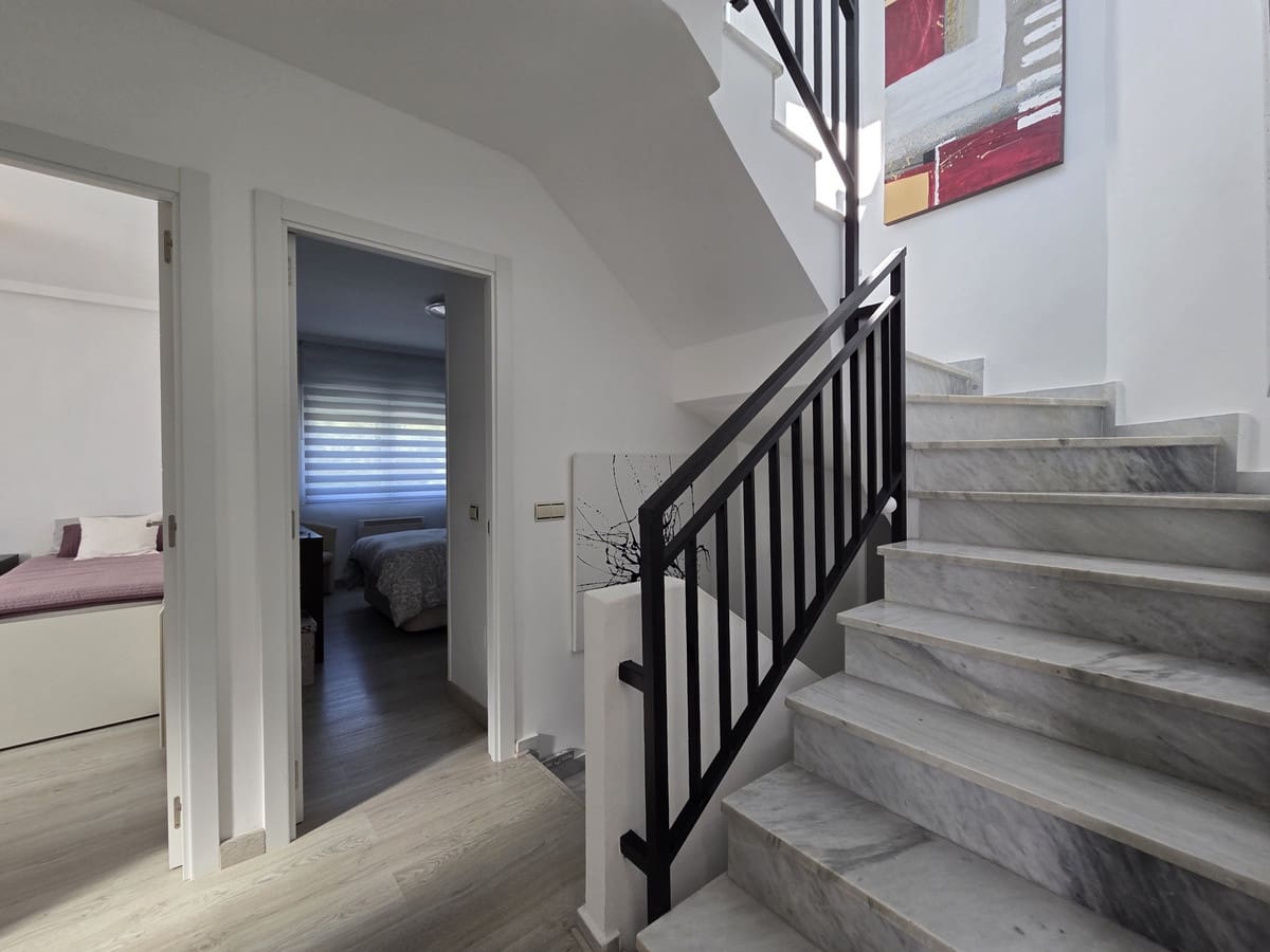 4 camera da letto Casa in vendita in Marbella con piscina - 1.090.000 € (Rif: 9823428)