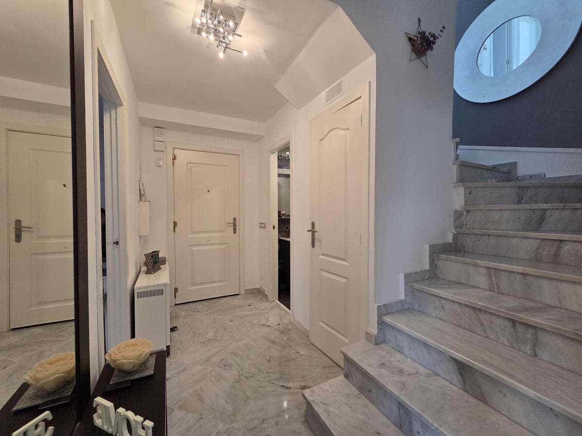 4 camera da letto Casa in vendita in Marbella con piscina - 1.090.000 € (Rif: 9823428)