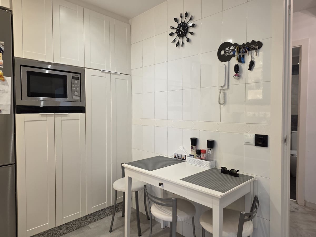 4 camera da letto Casa in vendita in Marbella con piscina - 1.090.000 € (Rif: 9823428)