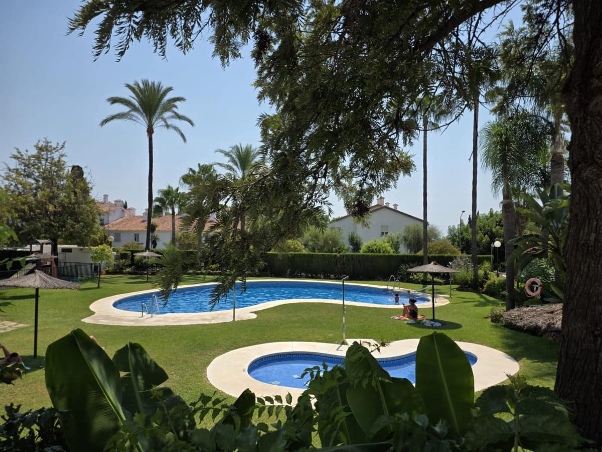 4 camera da letto Casa in vendita in Marbella con piscina - 1.090.000 € (Rif: 9823428)