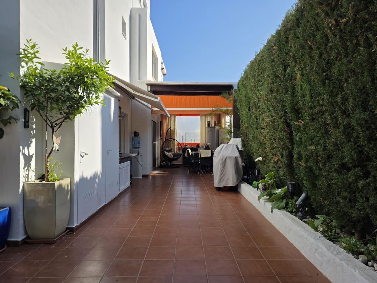4 camera da letto Casa in vendita in Marbella con piscina - 1.090.000 € (Rif: 9823428)
