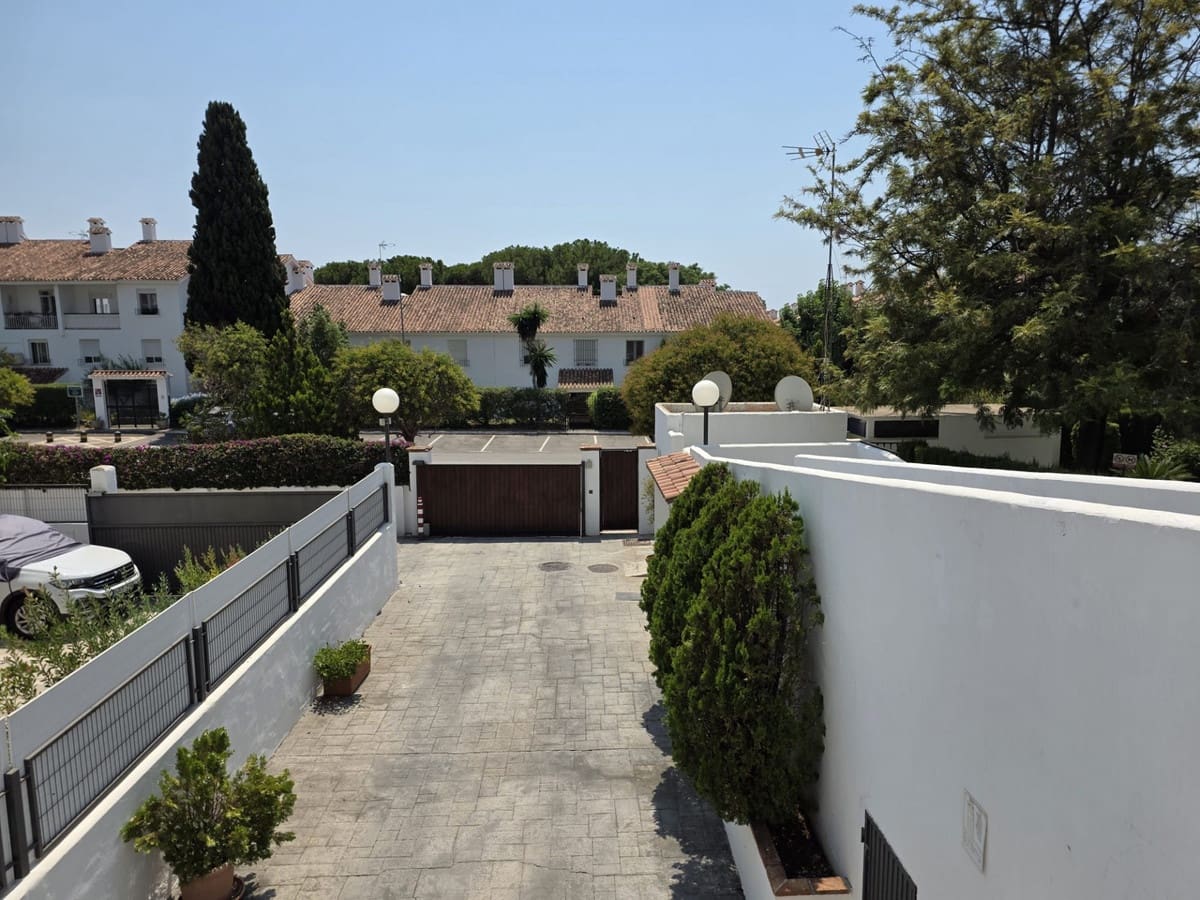 4 camera da letto Casa in vendita in Marbella con piscina - 1.090.000 € (Rif: 9823428)