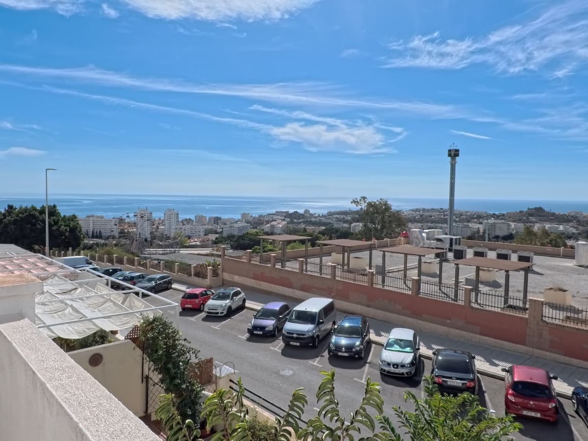 4 soveværelse Byhus til salg i Benalmadena med garage - € 695.000 (Ref: 9823429)