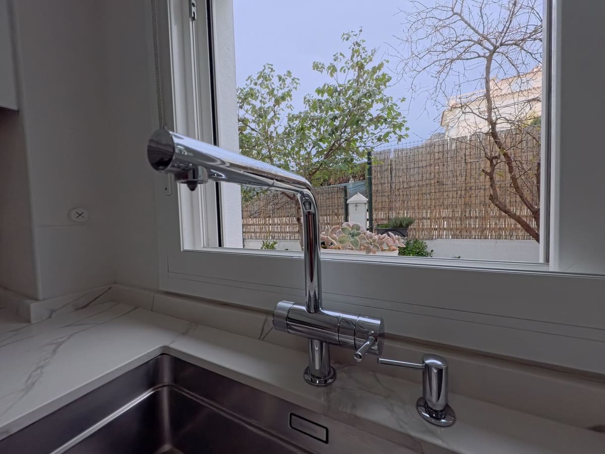 4 soveværelse Byhus til salg i Benalmadena med garage - € 695.000 (Ref: 9823429)
