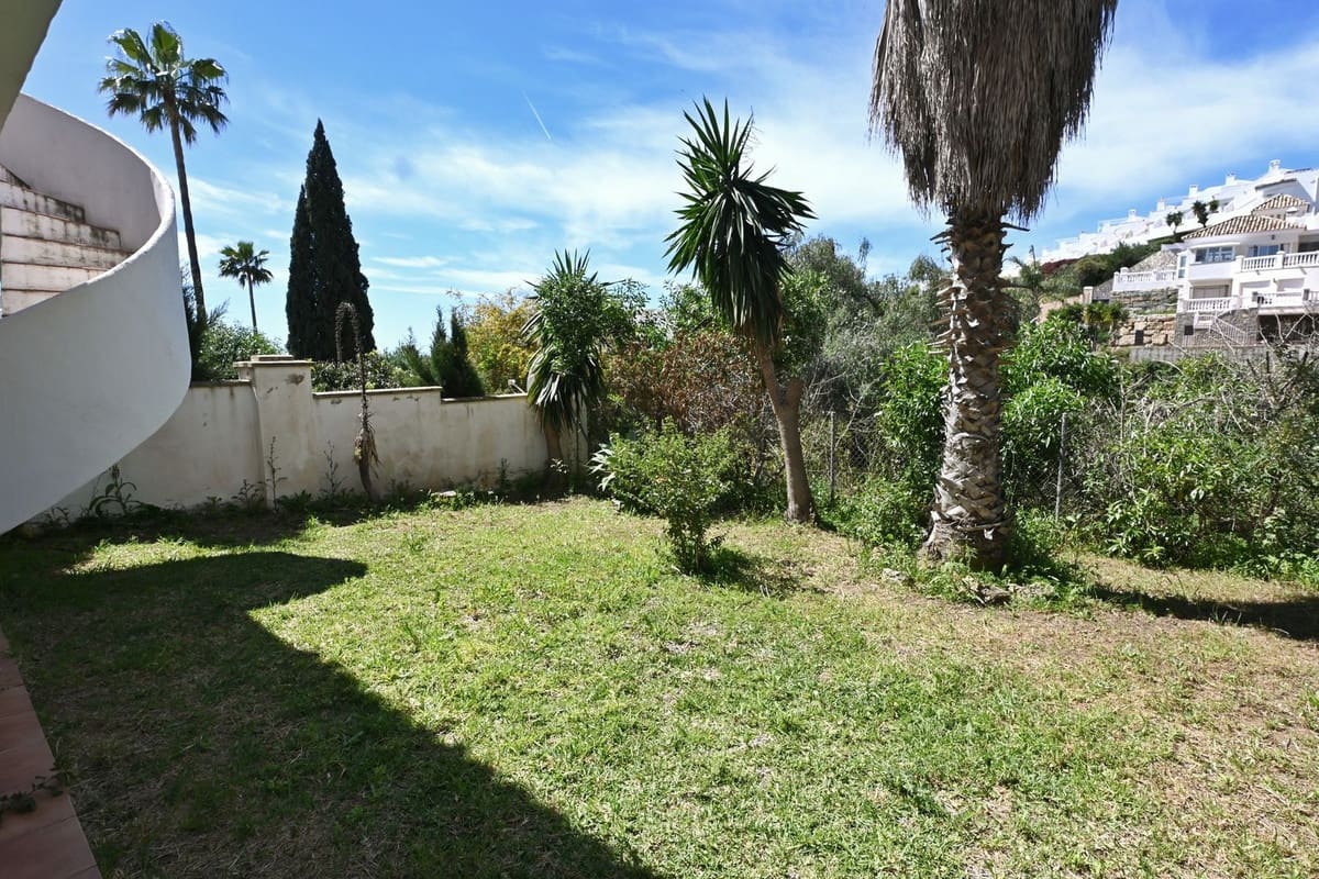 4 slaapkamer Huis te koop in Calahonda met zwembad - € 635.000 (Ref: 9823431)