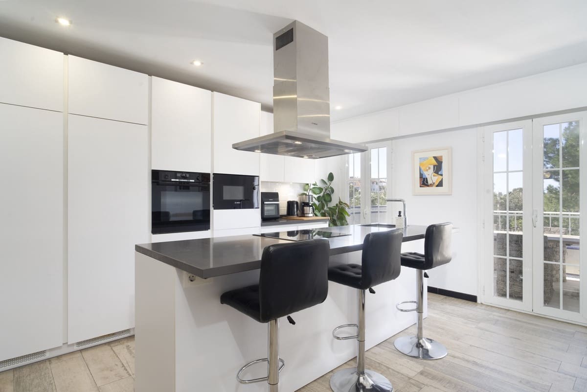 2 Zimmer Haus zu verkaufen in Puerto Banus mit Pool Garage - 650.000 € (Ref: 9823432)