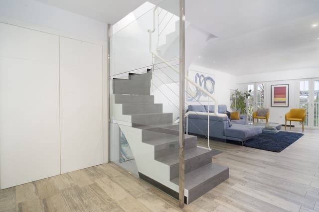 2 quarto Casa em Banda para venda em Puerto Banus, Marbella com piscina garagem - 650 000 € (Ref: 9823432)