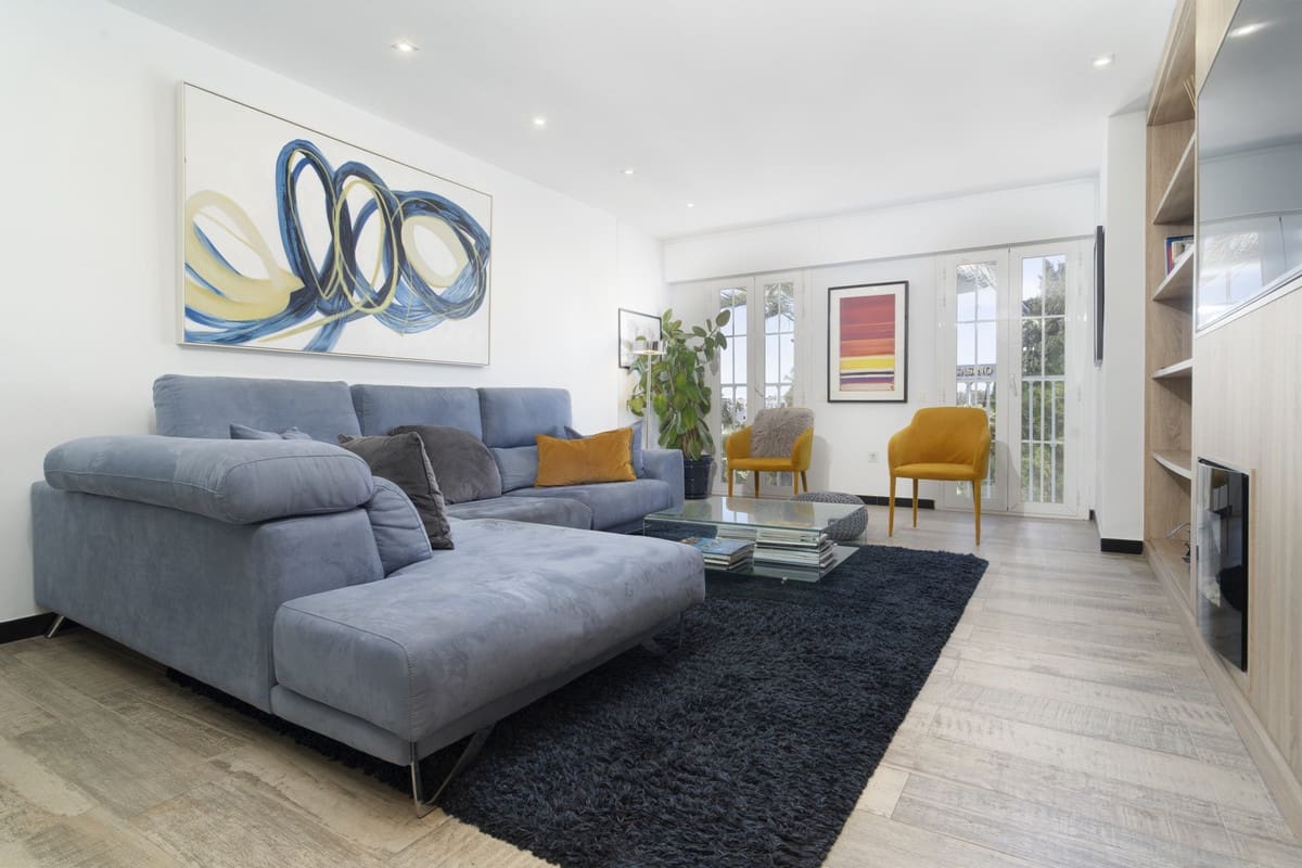 2 Zimmer Haus zu verkaufen in Puerto Banus mit Pool Garage - 650.000 € (Ref: 9823432)