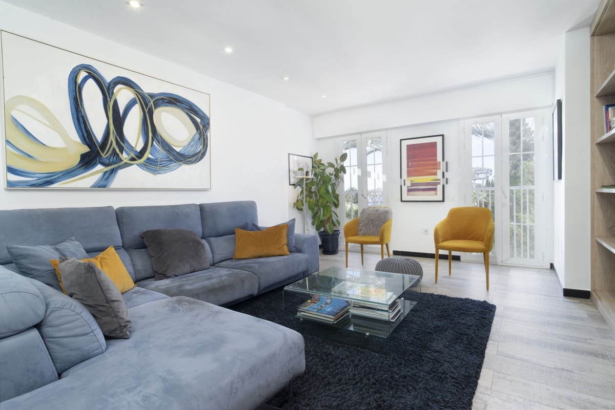 2 Zimmer Haus zu verkaufen in Puerto Banus mit Pool Garage - 650.000 € (Ref: 9823432)