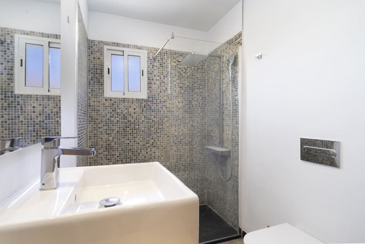 2 Zimmer Haus zu verkaufen in Puerto Banus mit Pool Garage - 650.000 € (Ref: 9823432)