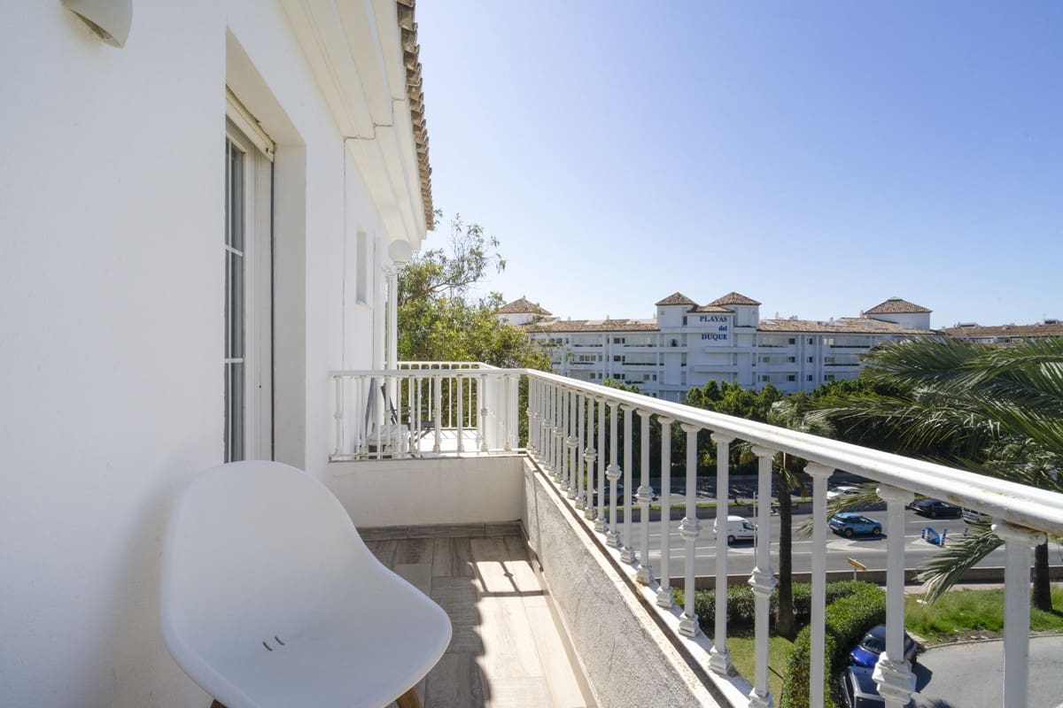 2 Zimmer Haus zu verkaufen in Puerto Banus mit Pool Garage - 650.000 € (Ref: 9823432)