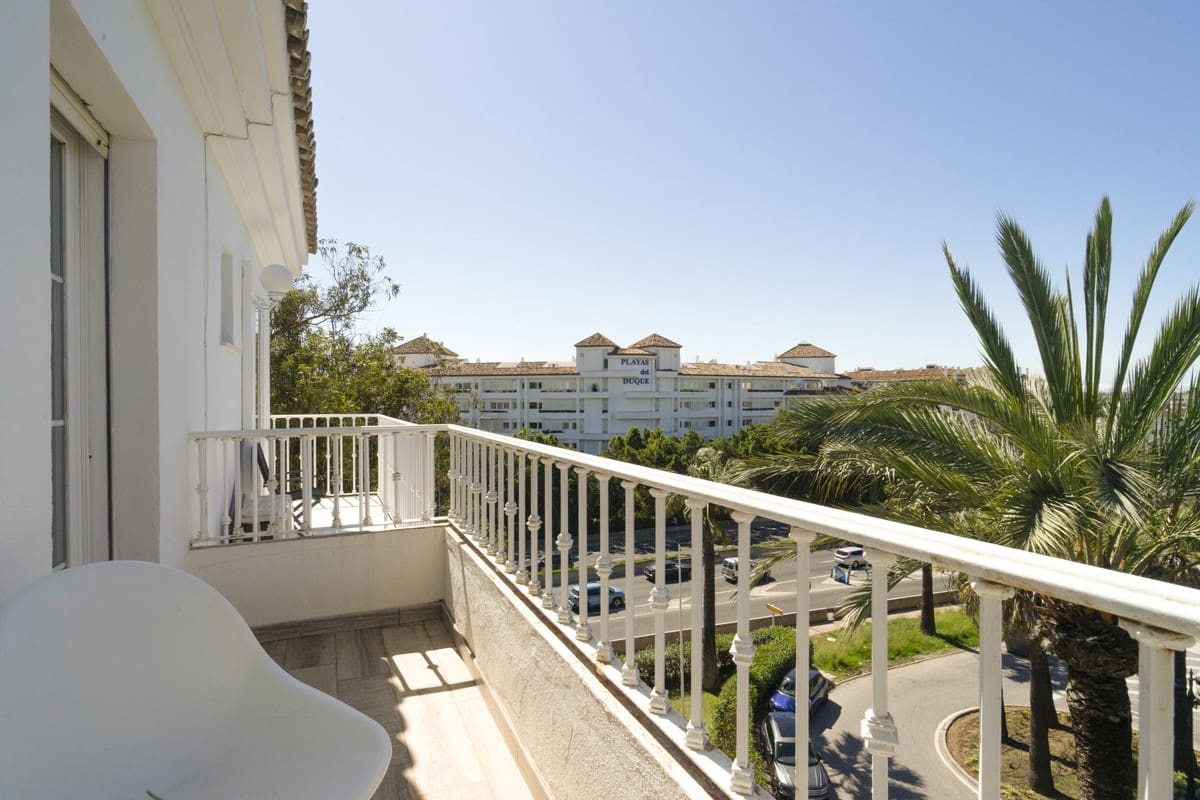 2 Zimmer Haus zu verkaufen in Puerto Banus mit Pool Garage - 650.000 € (Ref: 9823432)