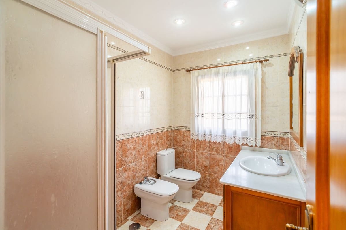 5 Zimmer Villa zu verkaufen in Mijas mit Garage - 942.000 € (Ref: 9823439)