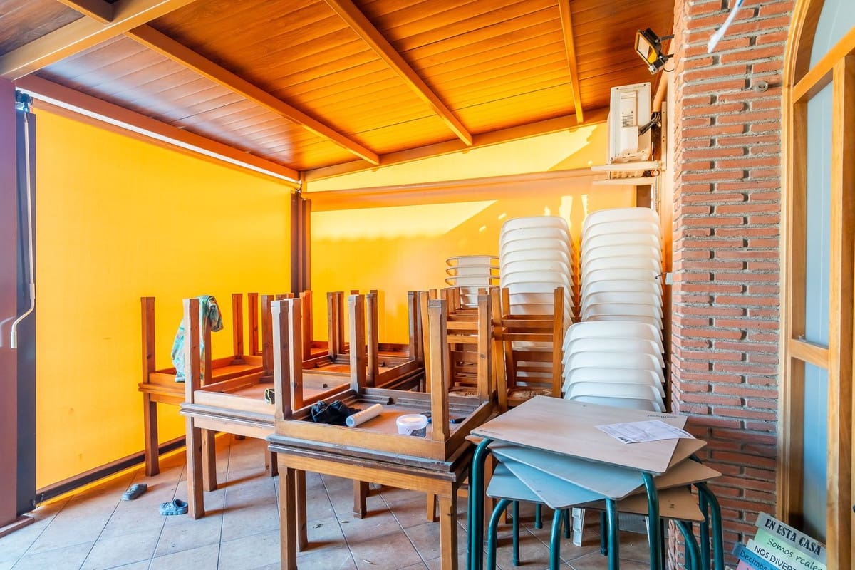 5 Zimmer Villa zu verkaufen in Mijas mit Garage - 942.000 € (Ref: 9823439)