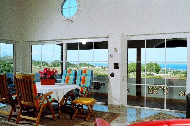 Chalet de 3 habitaciones en Estepona en venta con garaje - 660.000 € (Ref: 9823443)
