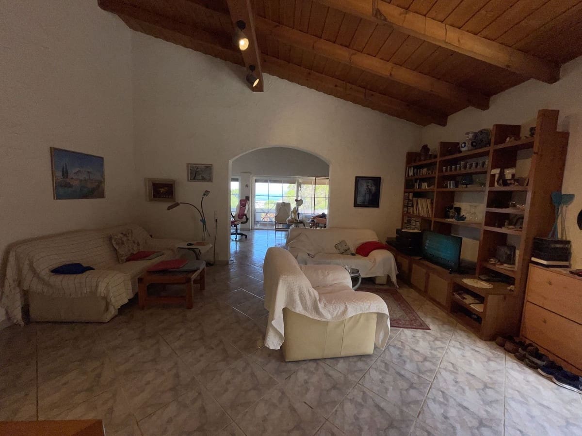 Chalet de 3 habitaciones en Estepona en venta con garaje - 660.000 € (Ref: 9823443)