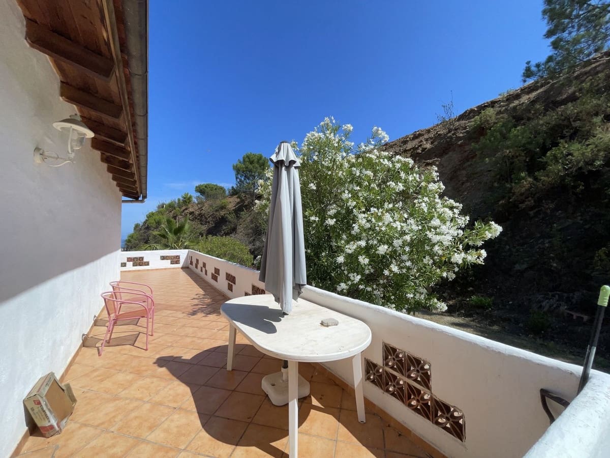 Chalet de 3 habitaciones en Estepona en venta con garaje - 660.000 € (Ref: 9823443)
