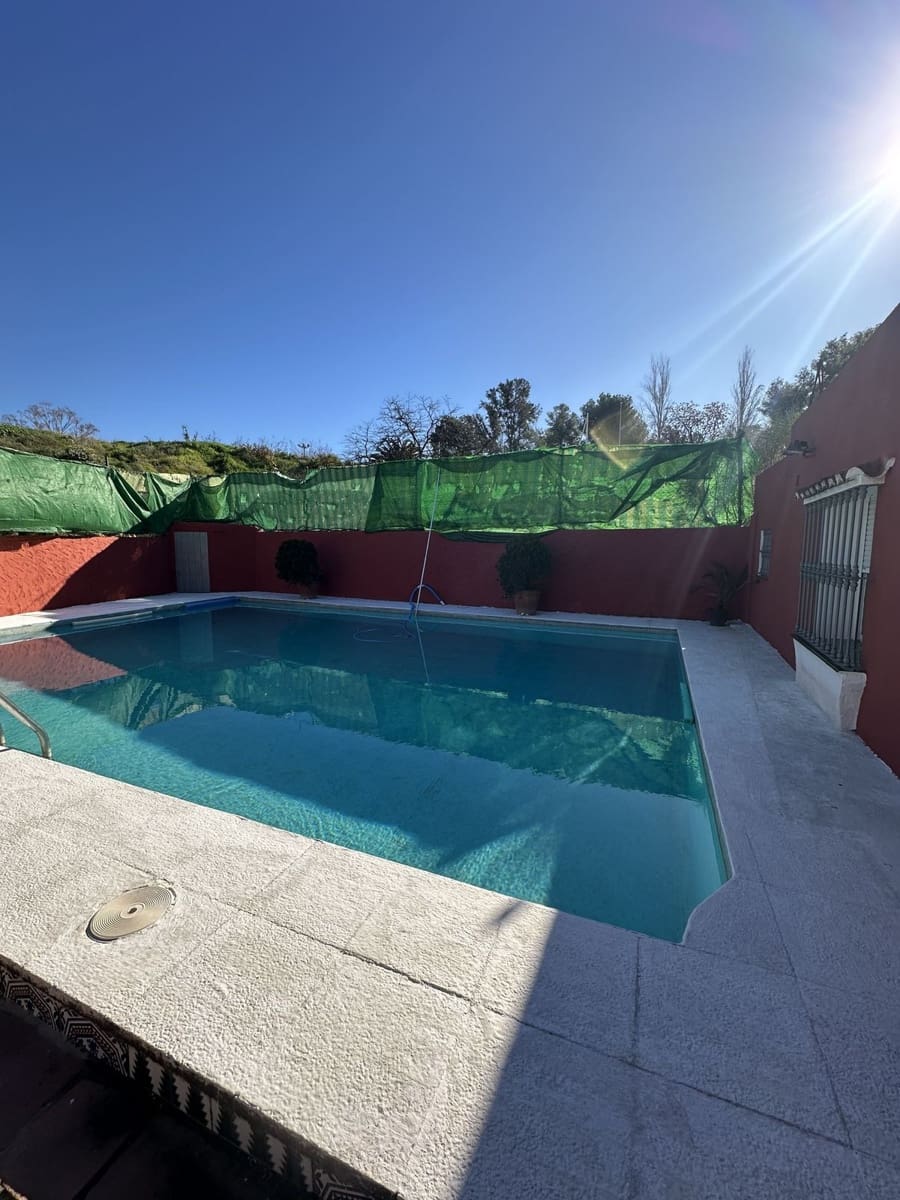 3 quarto Moradia para venda em San Pedro de Alcantara com piscina - 630 000 € (Ref: 9823446)