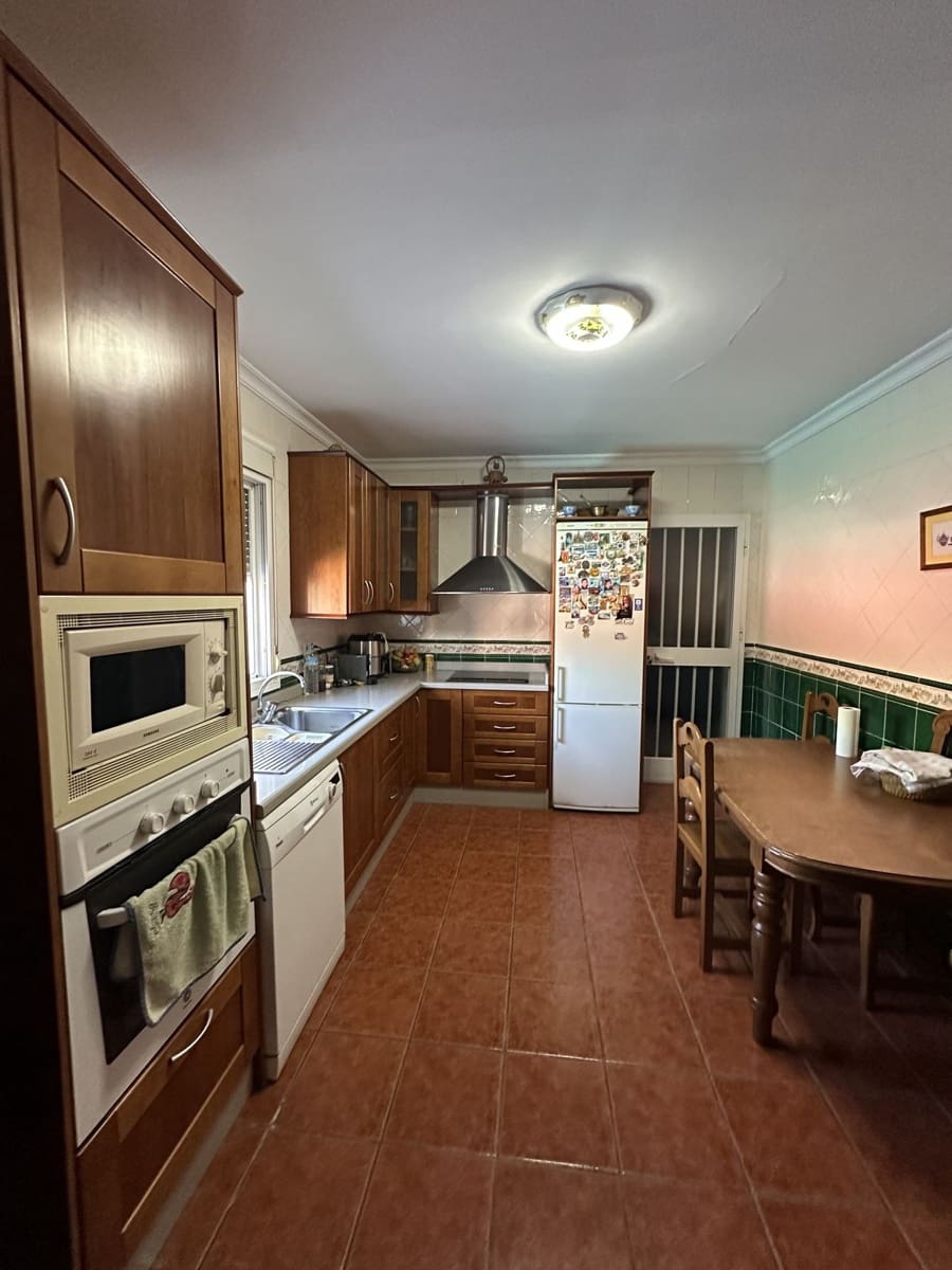 3 quarto Moradia para venda em San Pedro de Alcantara com piscina - 630 000 € (Ref: 9823446)