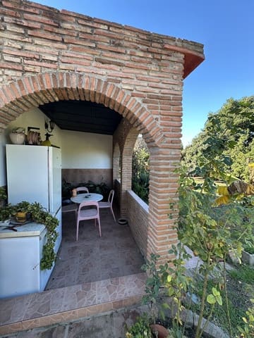 3 quarto Moradia para venda em San Pedro de Alcántara Pueblo, Marbella com piscina - 630 000 € (Ref: 9823446)