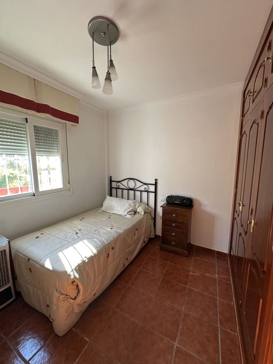 3 quarto Moradia para venda em San Pedro de Alcantara com piscina - 630 000 € (Ref: 9823446)