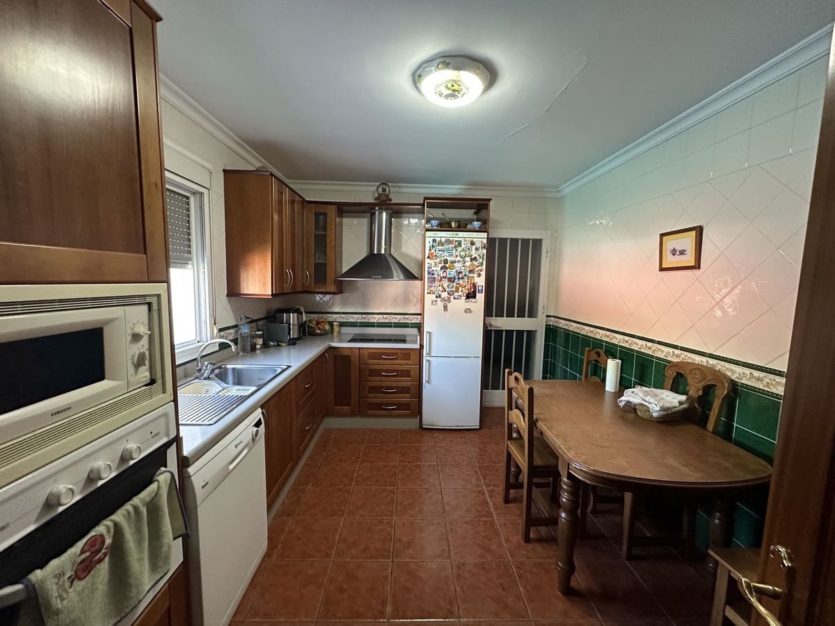 3 quarto Moradia para venda em San Pedro de Alcantara com piscina - 630 000 € (Ref: 9823446)
