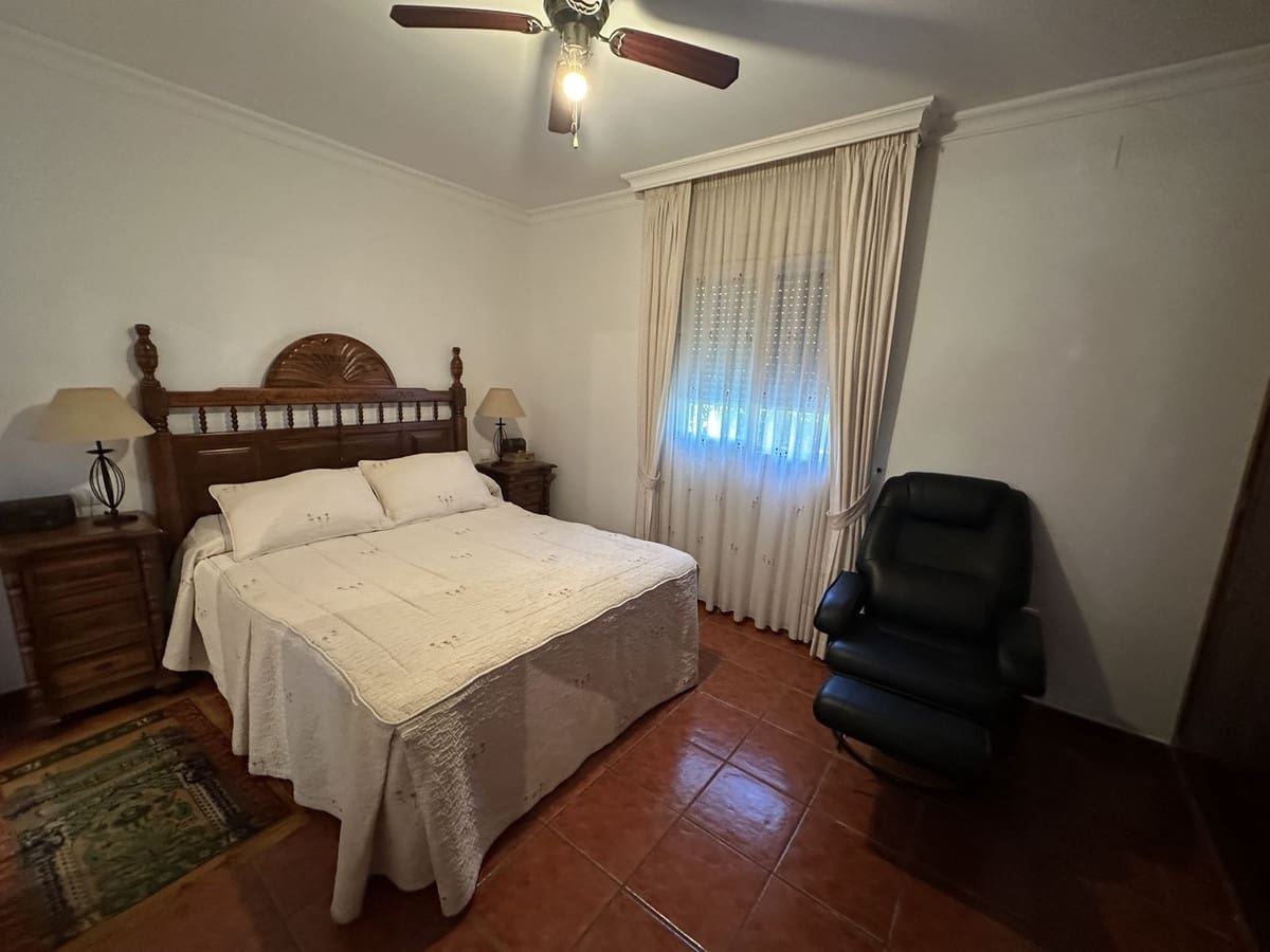 3 quarto Moradia para venda em San Pedro de Alcantara com piscina - 630 000 € (Ref: 9823446)