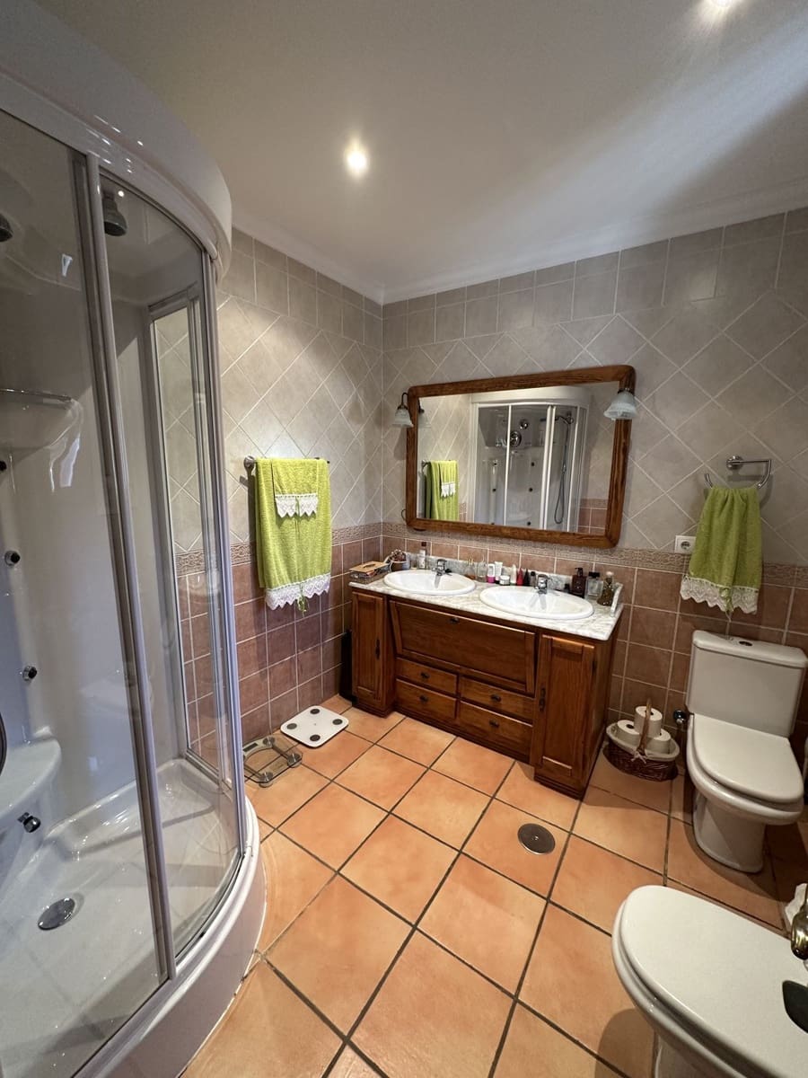 3 quarto Moradia para venda em San Pedro de Alcantara com piscina - 630 000 € (Ref: 9823446)