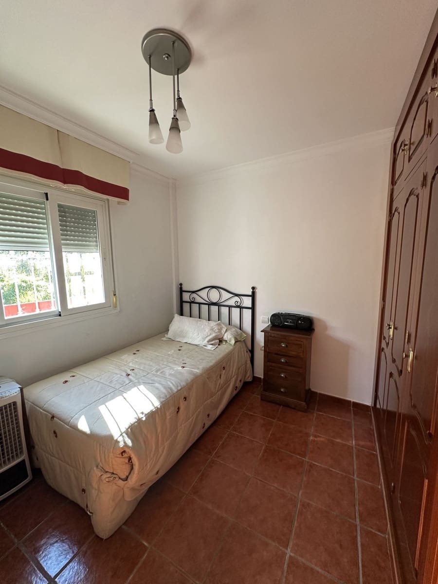 3 quarto Moradia para venda em San Pedro de Alcantara com piscina - 630 000 € (Ref: 9823446)