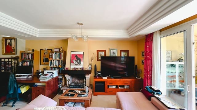 4 chambre Villa/Maison Semi-Mitoyenne à vendre à Riviera del Sol, Mijas avec piscine garage - 660 000 € (Ref: 9823447)