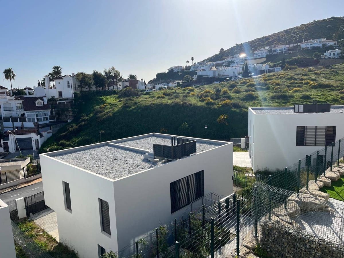 3 chambre Villa/Maison Semi-Mitoyenne à vendre à Riviera del Sol - 599 000 € (Ref: 9823450)