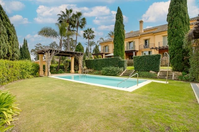 Casa de 3 habitaciones en Sotogrande Alto, San Roque en venta con piscina garaje - 750.000 € (Ref: 9823451)
