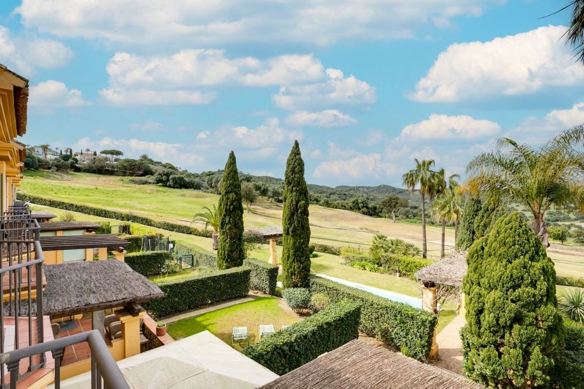 Casa de 3 habitaciones en Sotogrande en venta con piscina garaje - 750.000 € (Ref: 9823451)