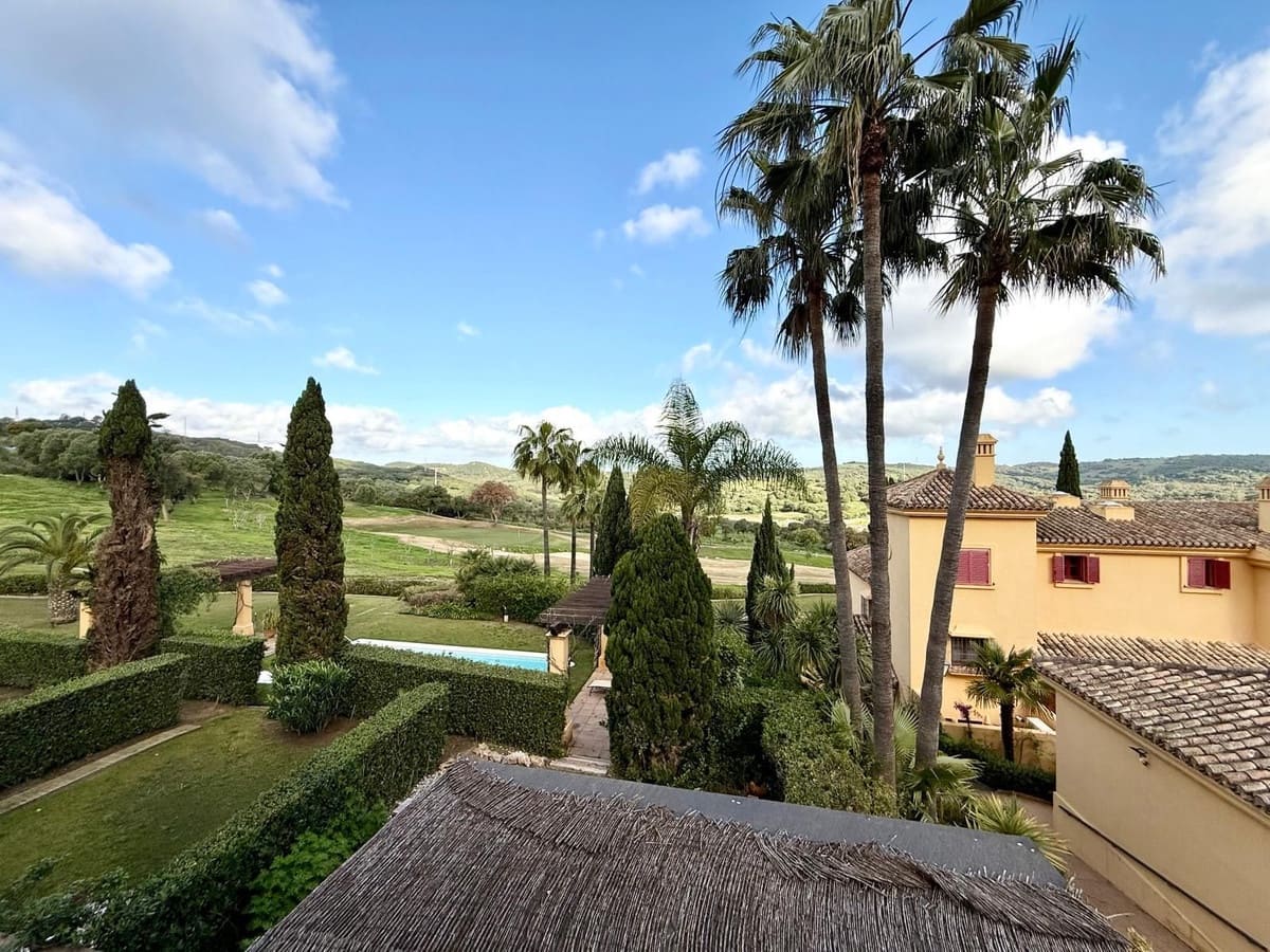 Casa de 3 habitaciones en Sotogrande en venta con piscina garaje - 750.000 € (Ref: 9823451)