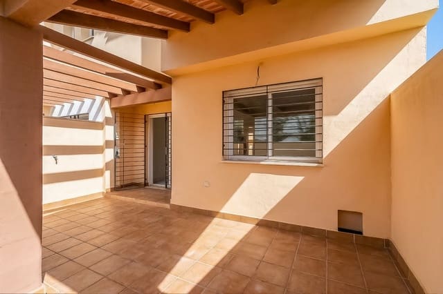 4 soveværelse Byhus til salg i Calahonda, Mijas med swimmingpool garage - € 639.000 (Ref: 9823452)