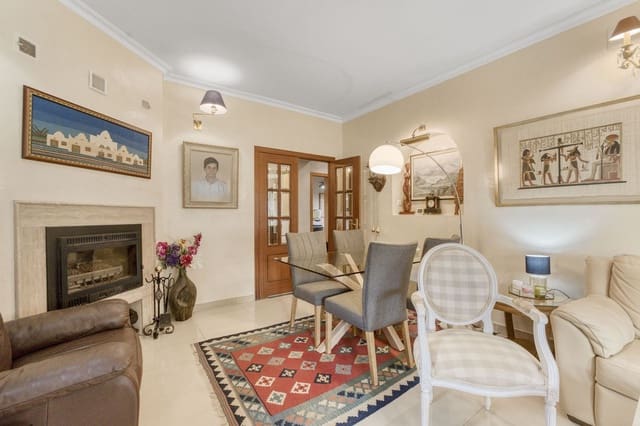 5 bedroom Villa for sale in Centro Historico, Málaga city - € 890,000 (Ref: 9823453)