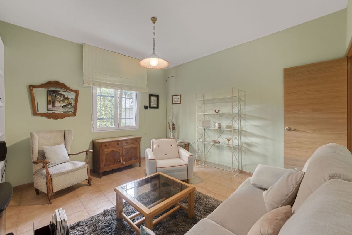 5 makuuhuone Huvila myytävänä paikassa Malaga kaupunki - 890 000 € (Ref: 9823453)