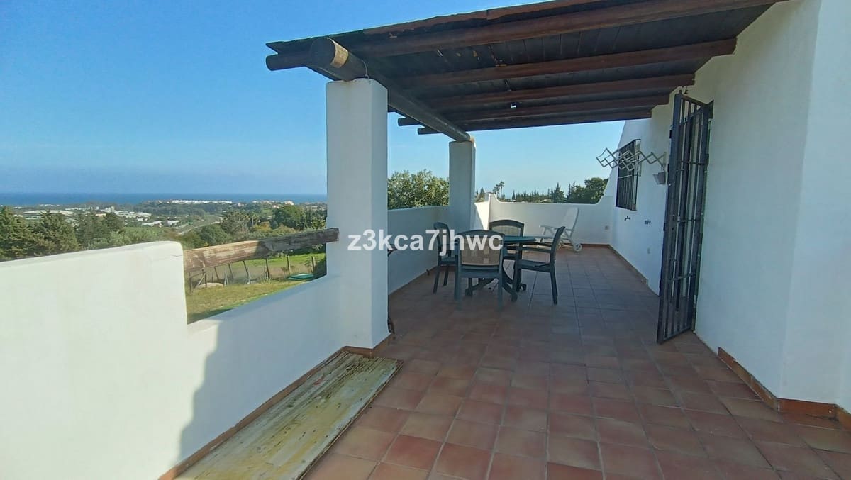 4 sypialnia Willa na sprzedaż w Estepona z basenem - 1 300 000 € (Ref: 9823456)