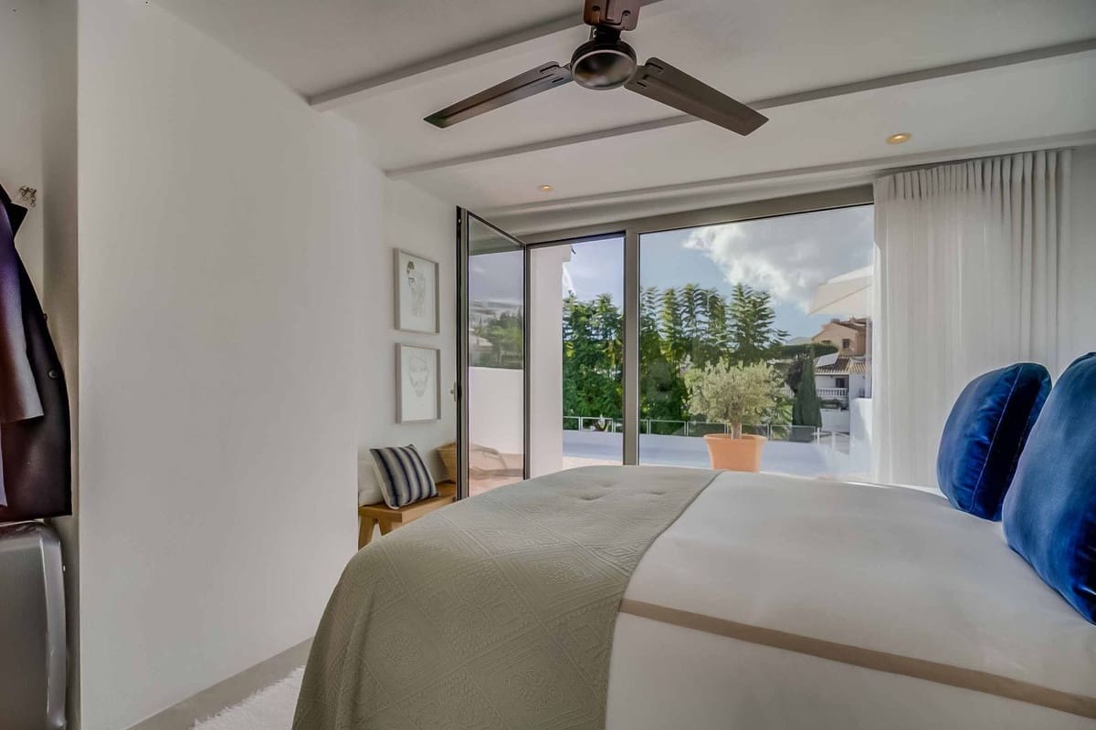4 soveværelse Villa til salg i Benalmadena med swimmingpool - € 1.455.000 (Ref: 9823457)