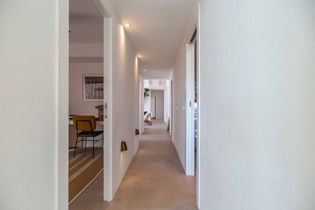 4 soveværelse Villa til salg i Benalmadena med swimmingpool - € 1.455.000 (Ref: 9823457)