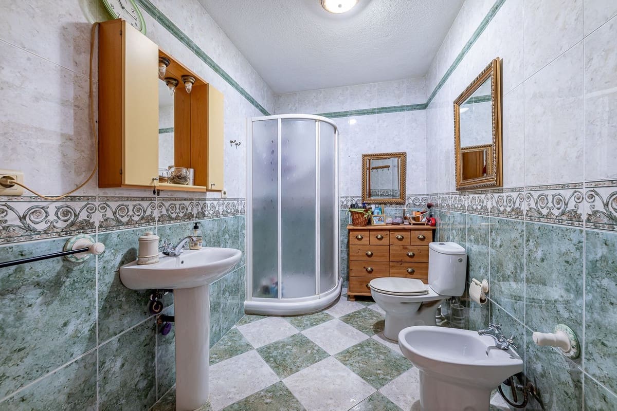 4 soveværelse Byhus til salg i Benalmadena med garage - € 630.000 (Ref: 9823458)