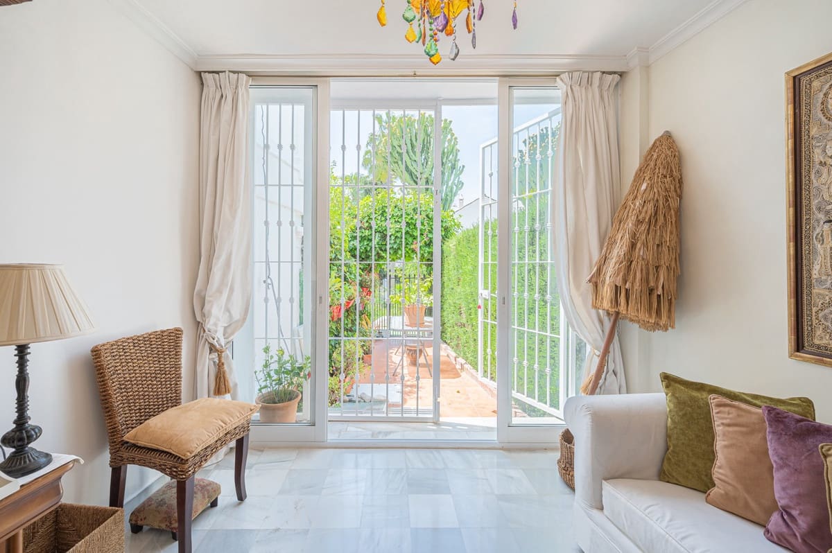3 soverom Hus til salgs i Golden Mile med svømmebasseng - € 680 000 (Ref: 9823459)