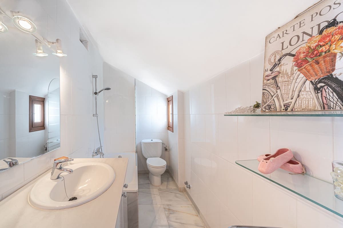 3 soverom Hus til salgs i Golden Mile med svømmebasseng - € 680 000 (Ref: 9823459)